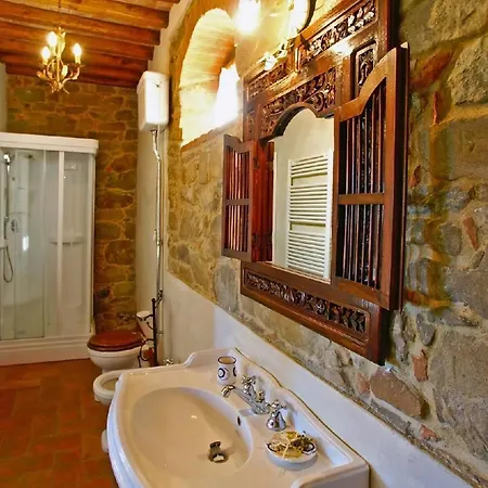 Apartment In Mit Grossem Grill Monte San Savino