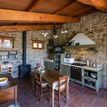 In Mit Grossem Grill Daire Monte San Savino